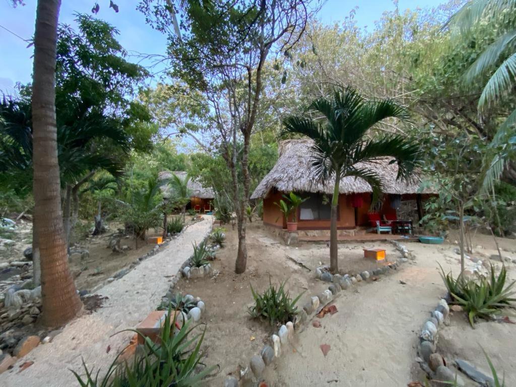 Hotel Bahia De La Luna Arroyo Cruz Buitenkant foto