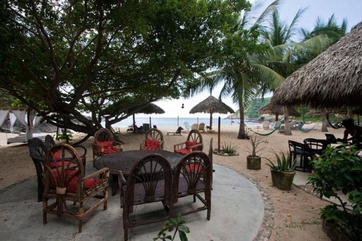 Hotel Bahia De La Luna Arroyo Cruz Buitenkant foto