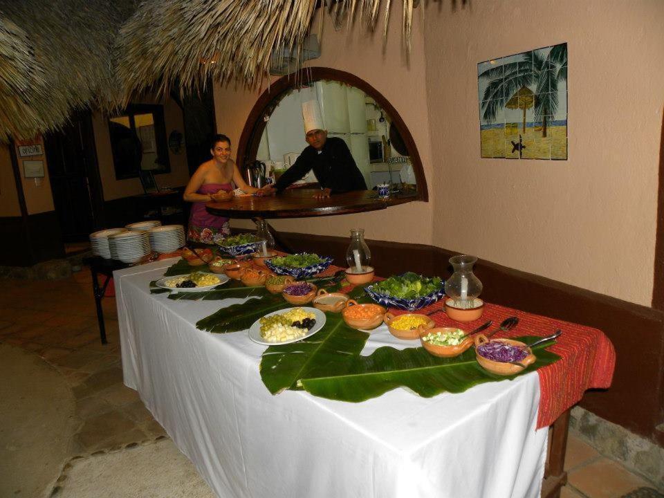 Hotel Bahia De La Luna Arroyo Cruz Buitenkant foto