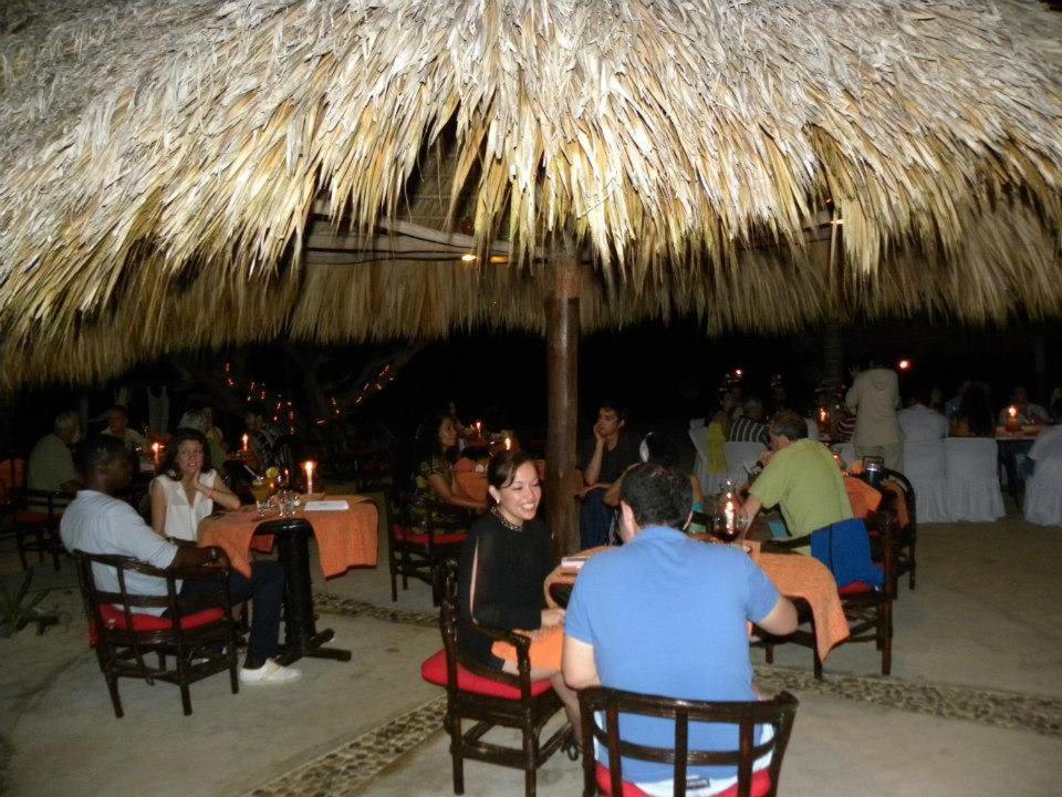 Hotel Bahia De La Luna Arroyo Cruz Buitenkant foto